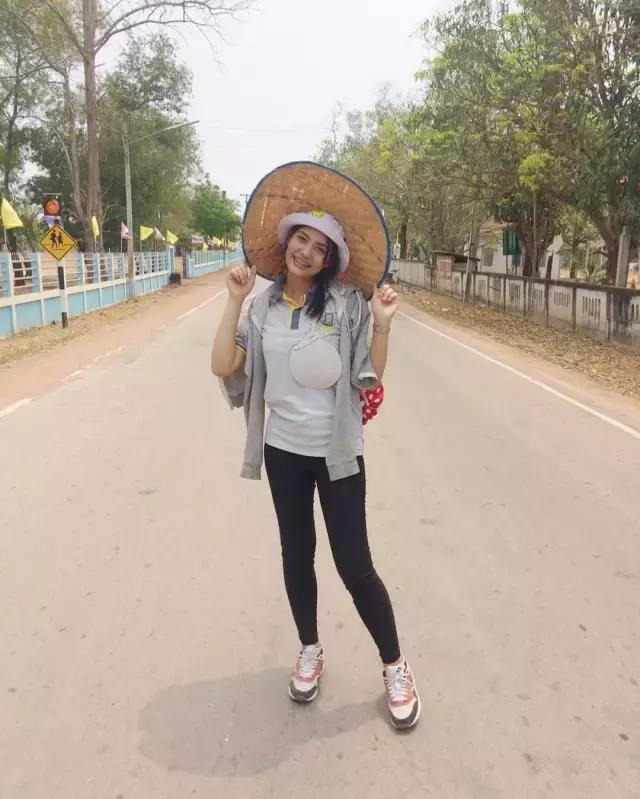 丑女逆袭白富美视频,丑女逆袭白富美之路