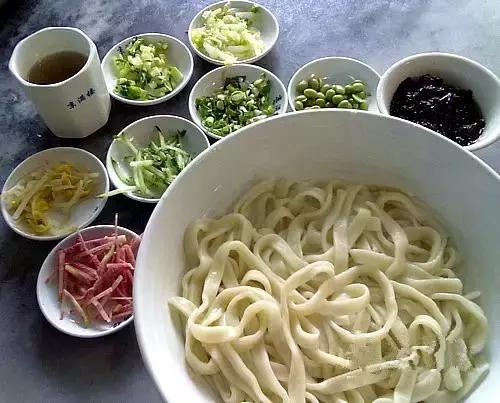 成都必吃的18碗面,成都最好吃的100碗面