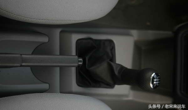 爷爷喜提三轮车,2010款捷达伙伴现在还值多少钱