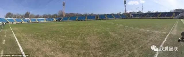 曼联飞3012千米后发现：又遇上“鸟巢“球场！穆帅发布会怒了