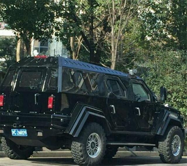 骑士十五世和悍马对比图,骑士十五世与其他车对比图片