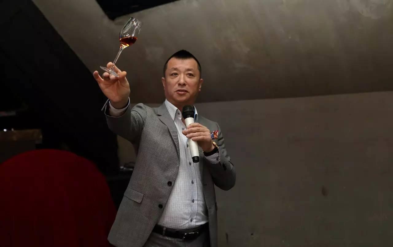 开苏荷酒吧多少钱,苏荷酒吧洋酒视频