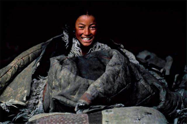 尼泊尔农村夫妻俩的生活,尼泊尔一妻多夫怎样居住