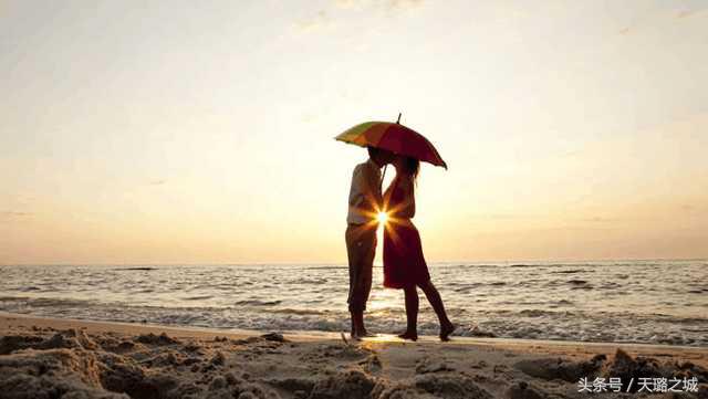 爱情没有翅膀，飞不过炎凉