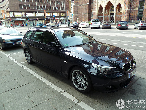 宝马520i旅行版功能,宝马520i和530旅行