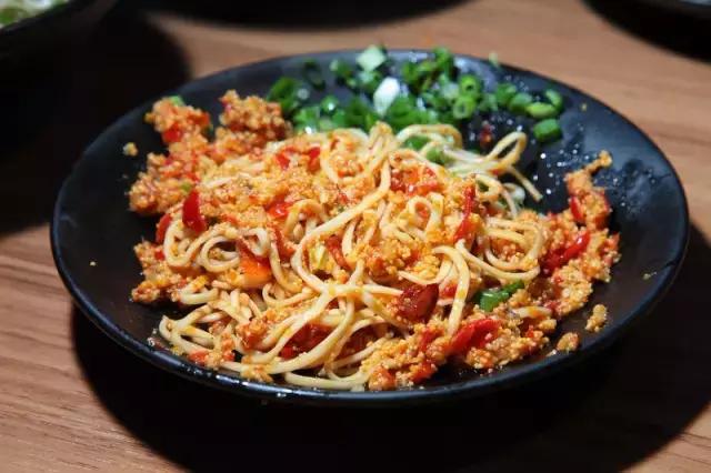 成都必吃的18碗面,成都最好吃的100碗面