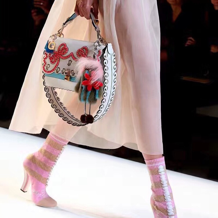 FENDI春夏新包绚丽来袭