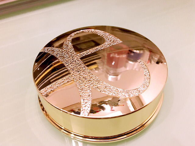 粉饼和散粉正确的化妆先后顺序图,最好用的粉饼蜜粉