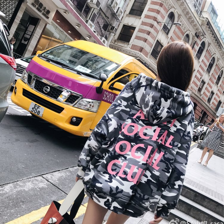 gd和侃爷照片,gd和侃爷都穿的靴子