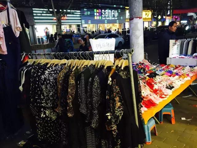 每一个与鱼化寨国际有染的人,都曾对这个小香港有难以言表的热忱