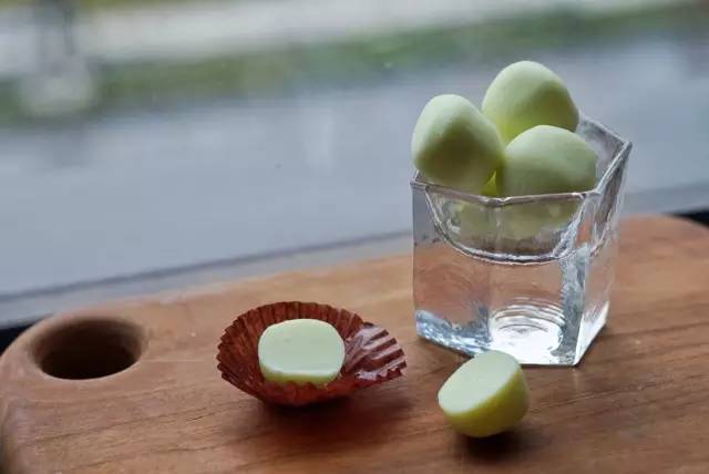 酒精跟什么一起吃会很晕,酒精和水果放在一起有影响吗