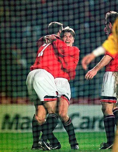 贝克汉姆经典进球实况足球,贝克汉姆足球帅气视频