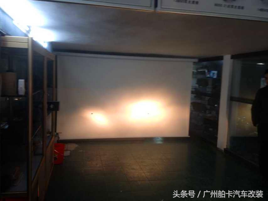 锐志改灯,改装海拉6双光透镜!