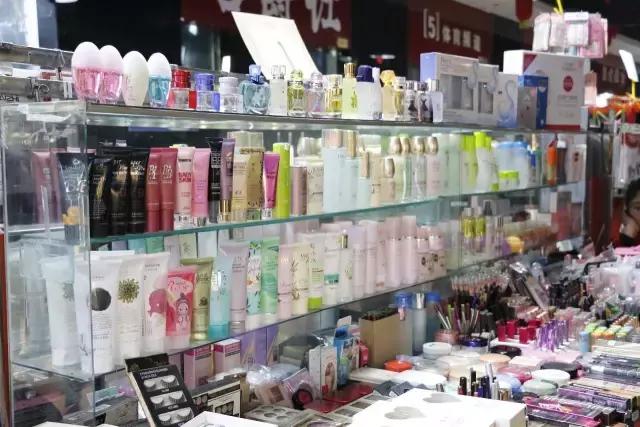 每一个与鱼化寨国际有染的人,都曾对这个小香港有难以言表的热忱