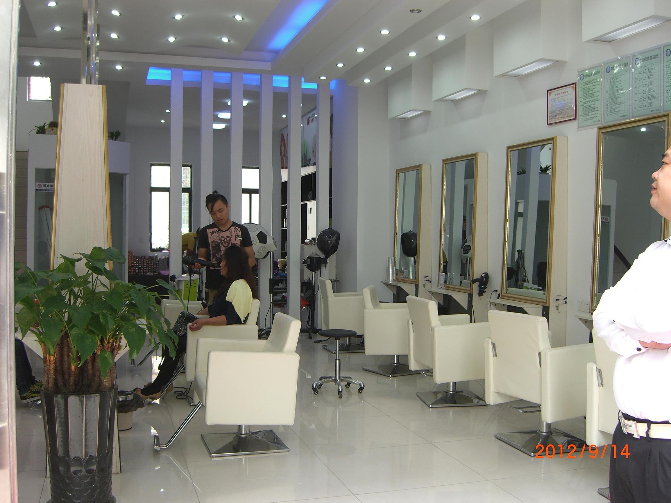 如何赚中年女士的钱,赚女人钱的最佳方法