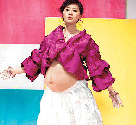 女星孕照差距大,女星的孕照