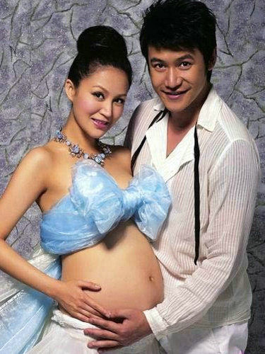 女星孕照差距大,女星的孕照