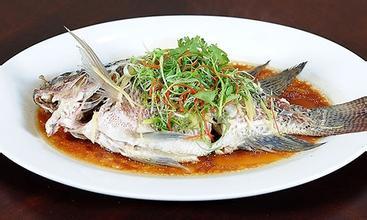 煎鱼不粘锅烧鱼不碎的秘诀是什么,煎鱼不粘锅不碎的技巧窍门