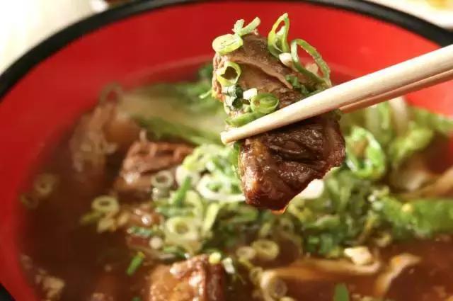 成都必吃的18碗面,成都最好吃的100碗面