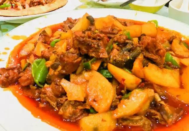 成都必吃的18碗面,成都最好吃的100碗面