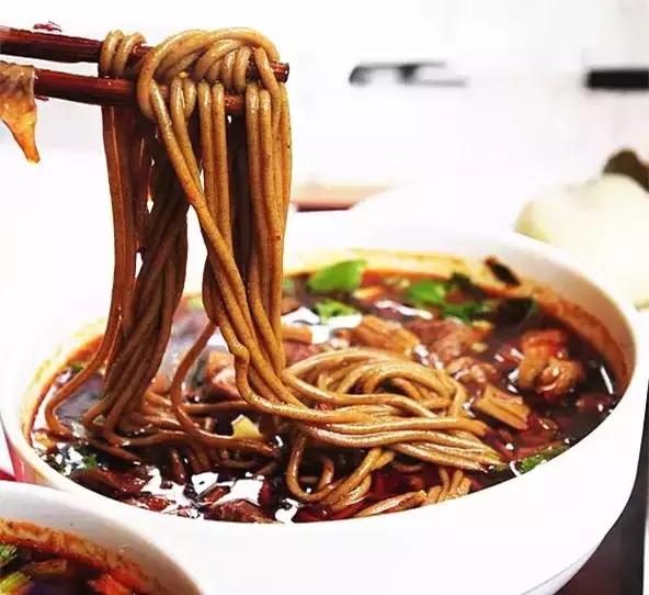 成都必吃的18碗面,成都最好吃的100碗面