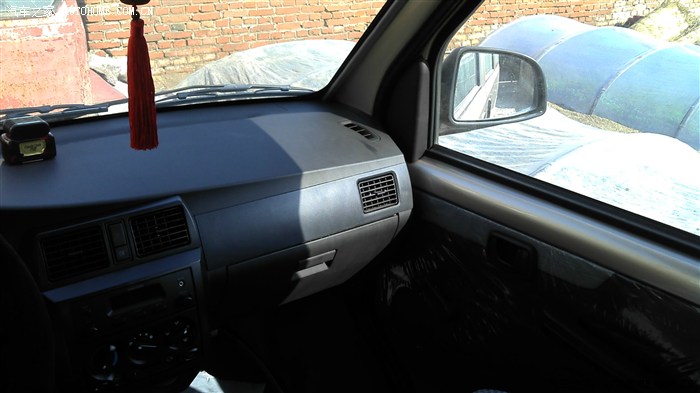 五菱荣光更换喇叭按钮教程,五菱荣光喇叭开关改装