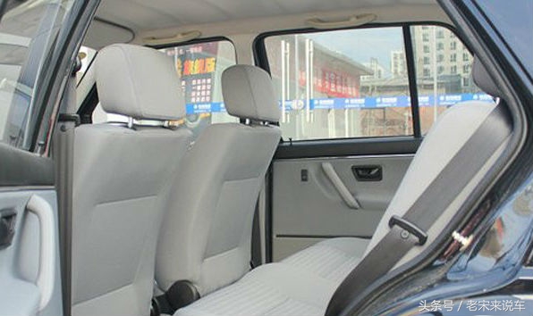 爷爷喜提三轮车,2010款捷达伙伴现在还值多少钱