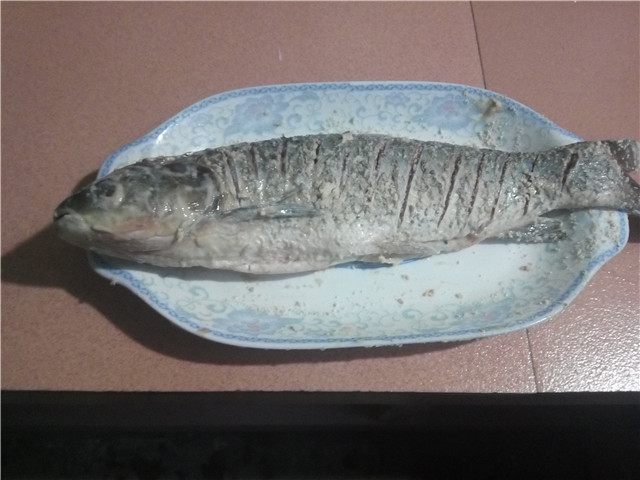 农村大铁锅红烧鱼,农家土灶柴火鱼的做法