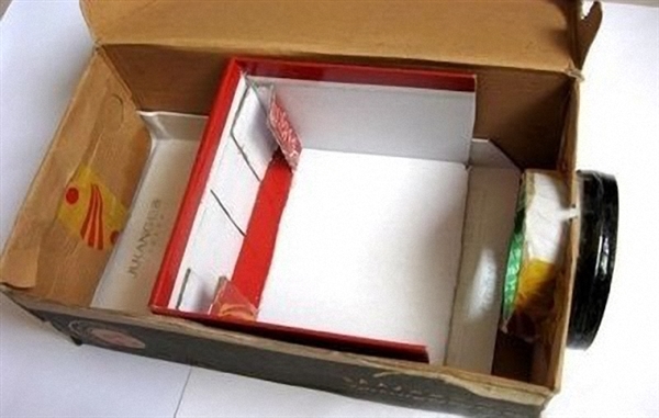 没有投影仪手机怎么在白墙上投影,手机可以当投影仪直接投屏到墙上