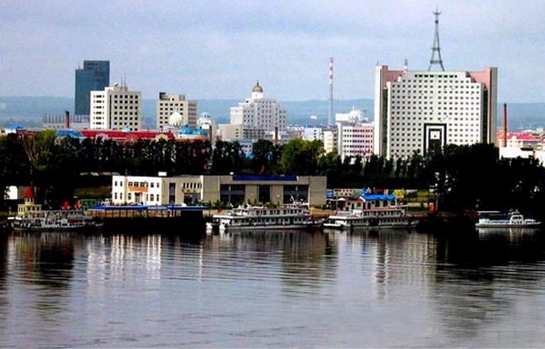 黑河这么多俄罗斯美女,你真的认为她们来中国只是购物?