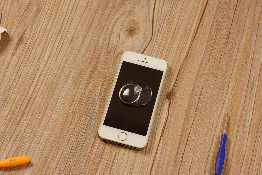 iphone5s电池更换详细教程,iphone5s怎么自己换电池