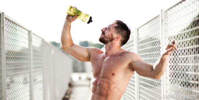 势不可挡这就是足球的魅力,心随球动王者风范