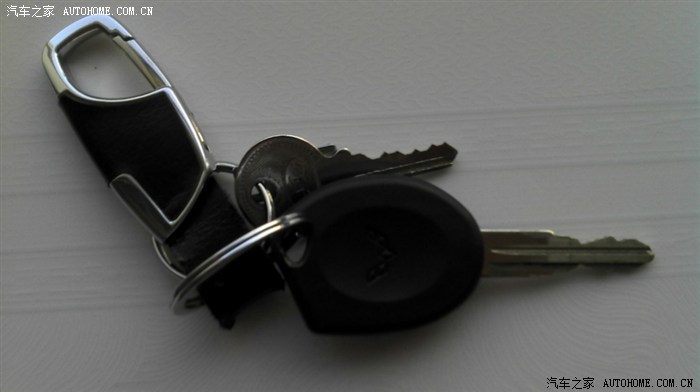 五菱荣光更换喇叭按钮教程,五菱荣光喇叭开关改装