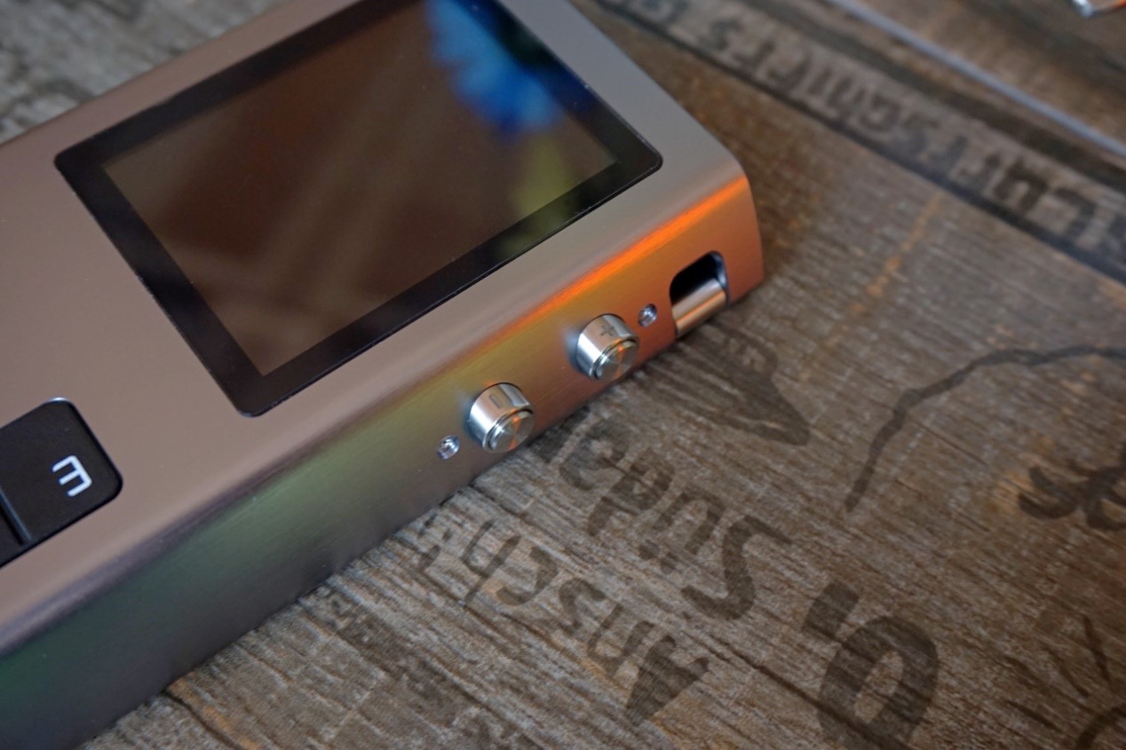 如果说哪个*放播**器更纯粹，那么七彩虹C200应该算是一个