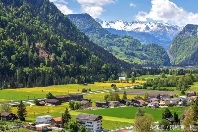 是什么样的国家，公共厕所里竟然只有一个拳头大的壶？