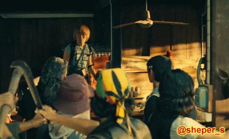 开心笑话男孩,关于脚臭脚气搞笑笑话