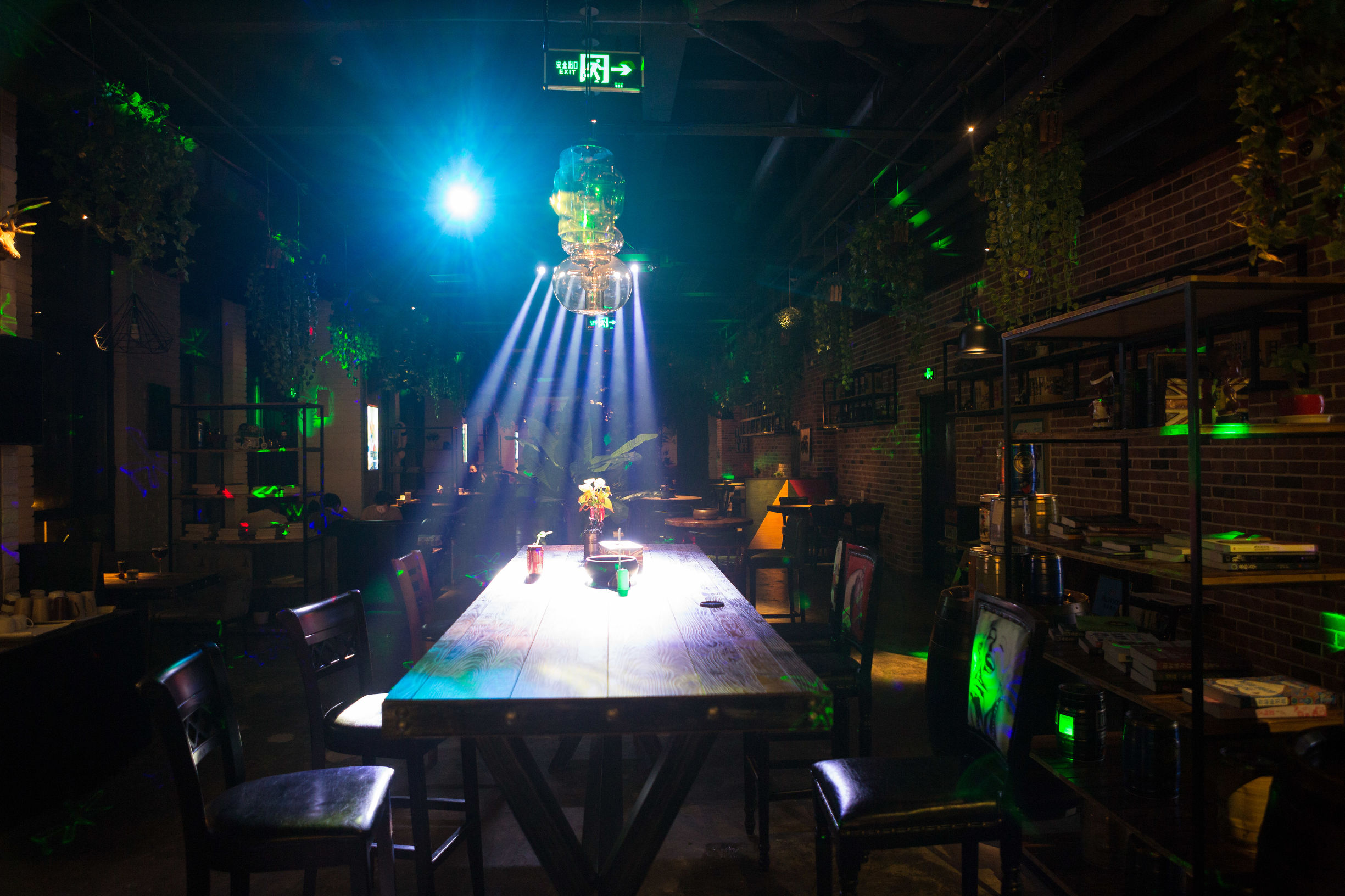 无锡这家酒店，竟然自带酒吧和游戏厅