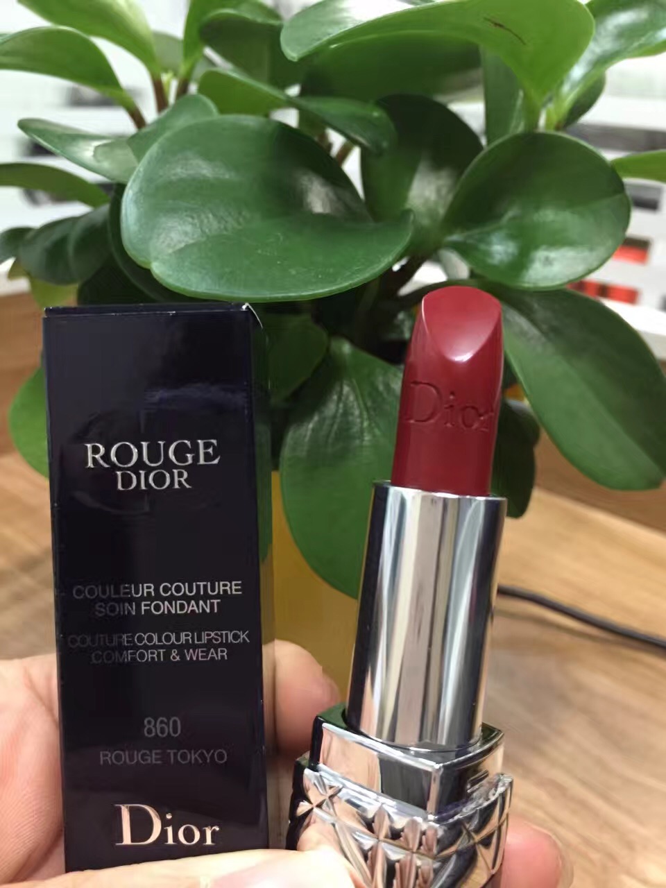 最火迪奥口红色号,迪奥蓝金口红哪个色好看