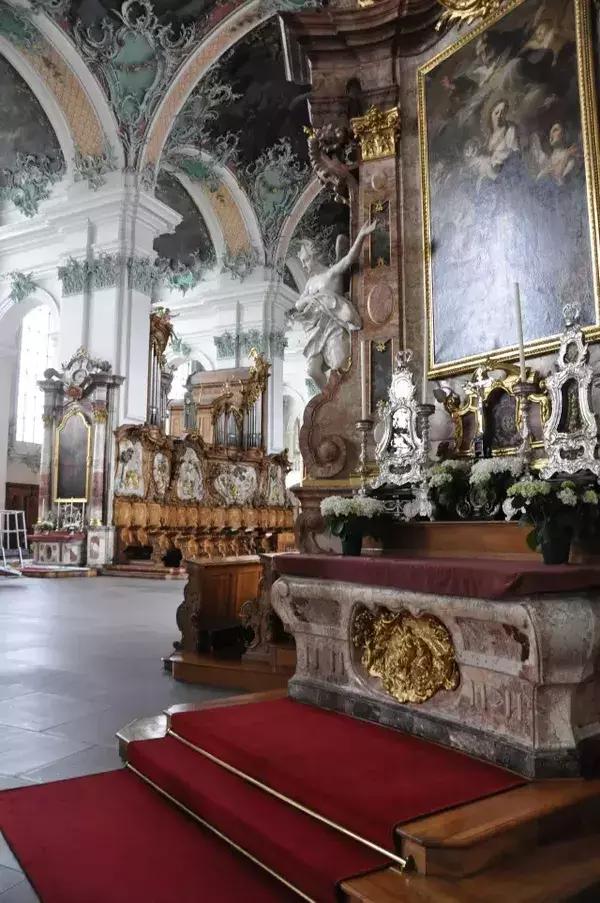 瑞士教堂 (瑞士苏黎世湖边的教堂)