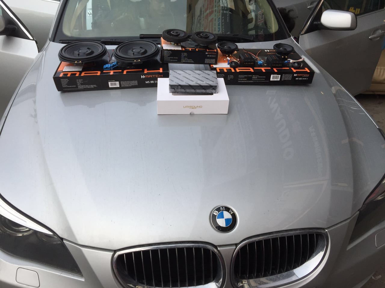 周口宝马x1音响改装案例,宝马原车音响可以改其他车吗