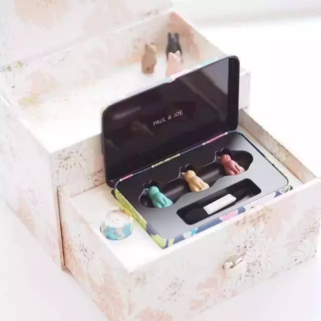 美女和野兽唇釉,美女与野兽唇釉套盒