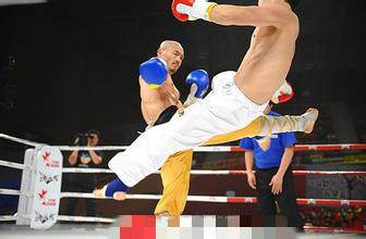 武僧一龙挑战冠军一脚踢飞,武僧一龙一脚ko跆拳道