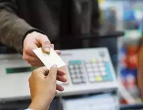 银行卡被盗取的责任承担,银行卡被盗并被消费怎么办