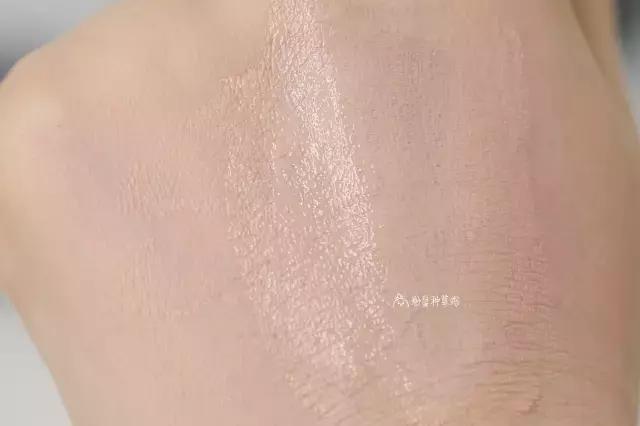 全世界最好用的粉底液口红,资生堂haku臻白无瑕养肤粉底液