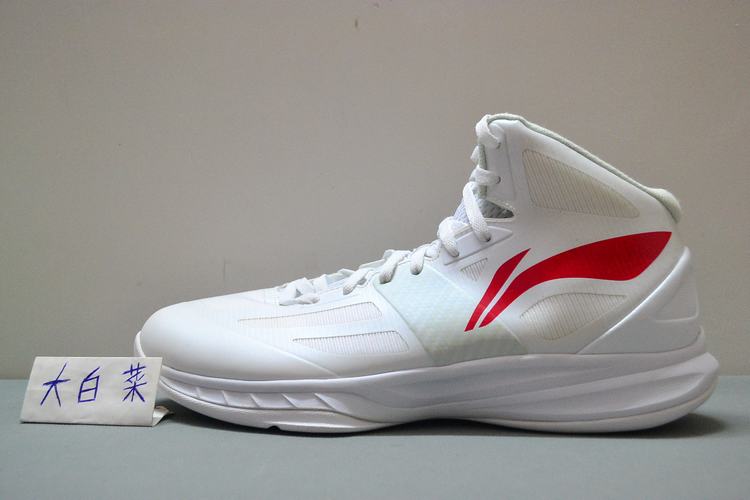 最好的低帮实战鞋推荐,平民低帮战术鞋推荐