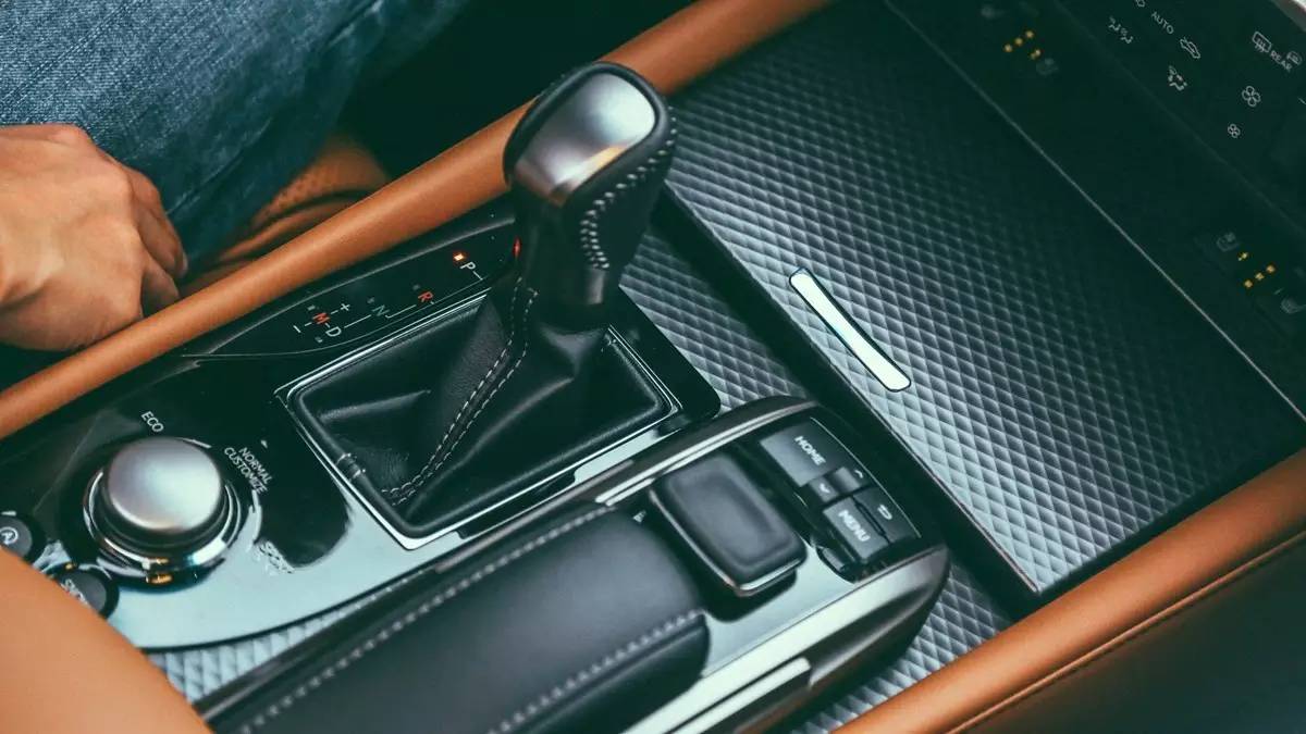 闆峰厠钀ㄦ柉gs300杞︿富,闆峰厠钀ㄦ柉gs430杞︿富閲囪