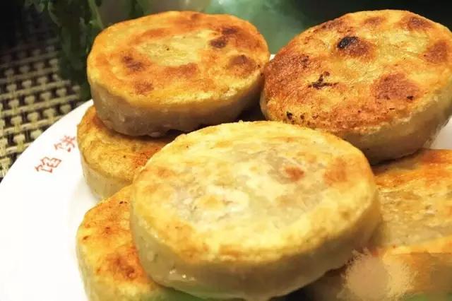 一天吃8顿算啥!回我老家青岛,带你吃上24小时!