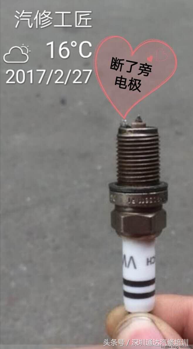 奥迪a4l火花塞断裂,奥迪a42.0t火花塞更换流程