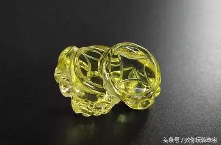 俄罗斯发现“龙血”琥珀,3公斤就卖上千万!