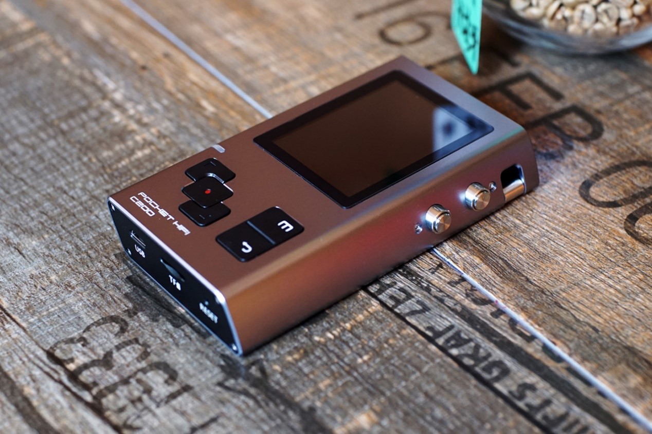 如果说哪个*放播**器更纯粹，那么七彩虹C200应该算是一个